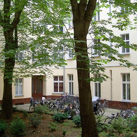 Quiet Courtyard Apartment Berlin Eksteriør billede